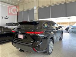 تۆیۆتا هایلاندەر